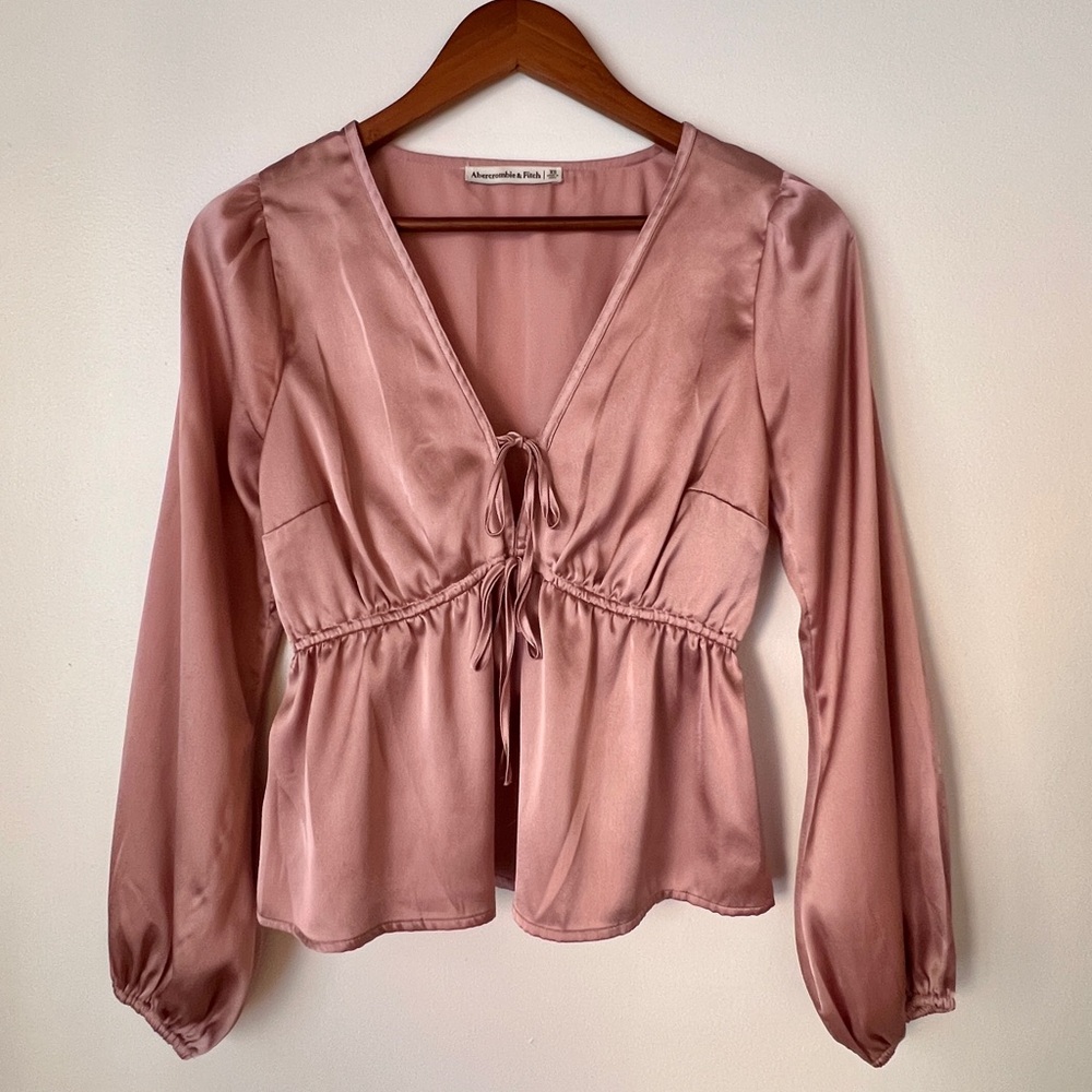 Abercrombie & Fitch Satin Blouse in Mauve